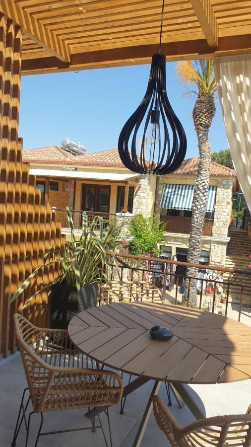 Vista Al Mare Luxury Apartments Gialova Exterior foto